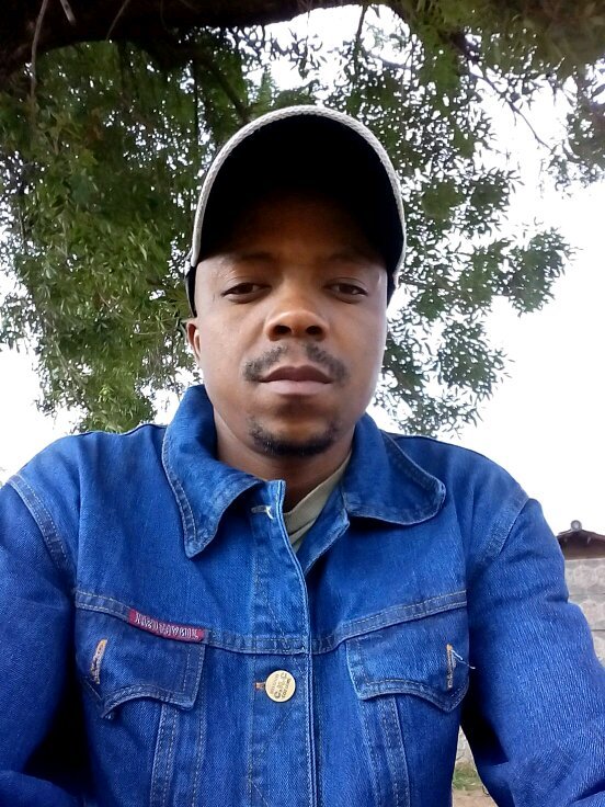 People take advantage of u in a difficult situation , choose ur frends wisely