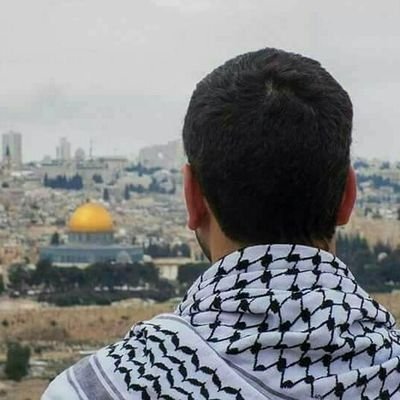 a7mds4ber's profile picture. من السهل أن تكون ناجحاً ولكن من الصعب أن تكون خلوقاً