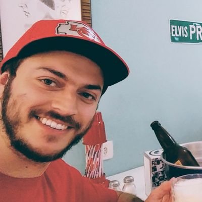 jfoitte's profile picture. Fan de NFL e torcedor dos Chiefs. 
Piloto amador de automobilismo