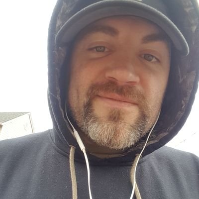 _AEIOU_Y_12345_'s profile picture. Just trying to be chilvalrous... #WW