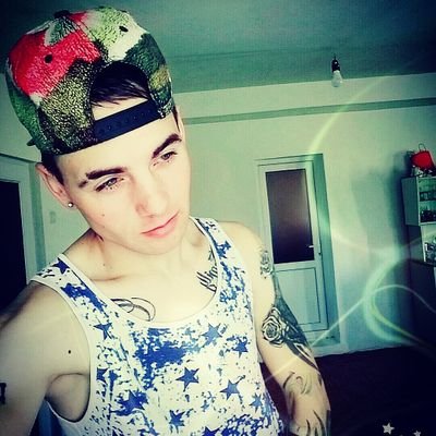 ❤ 21 ani ■ încăpățînat ❤ arogant ❤ rrrit😅figurant💜❤ fan Ecsper 💪💋
single😏💋add me on (facebook) ■■》 》》》Krysty Kyng 💜😏