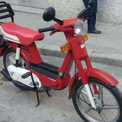 batpipon's profile picture. El placer de conducir clásicos.