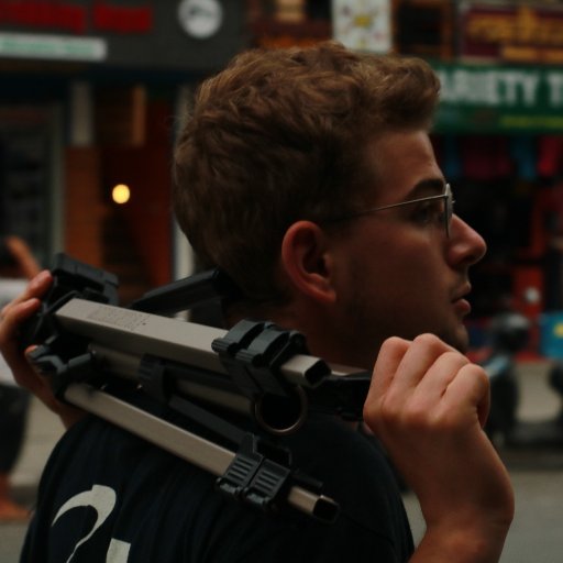 eteluq's profile picture. 