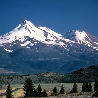 14,179 feet (4321.8 m) tall active stratovolcano in the Cascade range of northern California. 🗻☁️(they/them, she/her) Not-seacretly married to MarianaTrench0