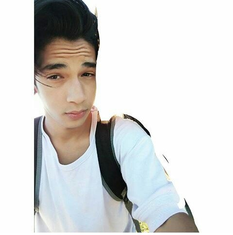 Aguante el rock, el vino y tu amor⚓🔥
twtt Nuevo💔😕
Sagitario
Riverr👌
Tiro por los mios ✌👑