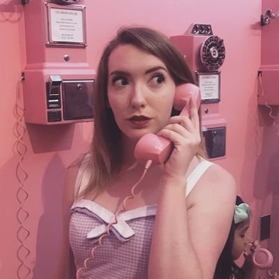 She/Her | Sr. Tech Writer @riotgames, but opinions are mine.
Formerly: @disneytva @Twitch @playoverwatch @Blizzard_Ent @ifixit
Vintage Sewist 🧵 | Gamer