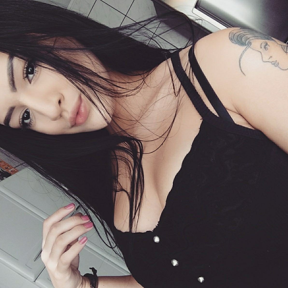 vicschommer's profile picture. snap: viccschommer