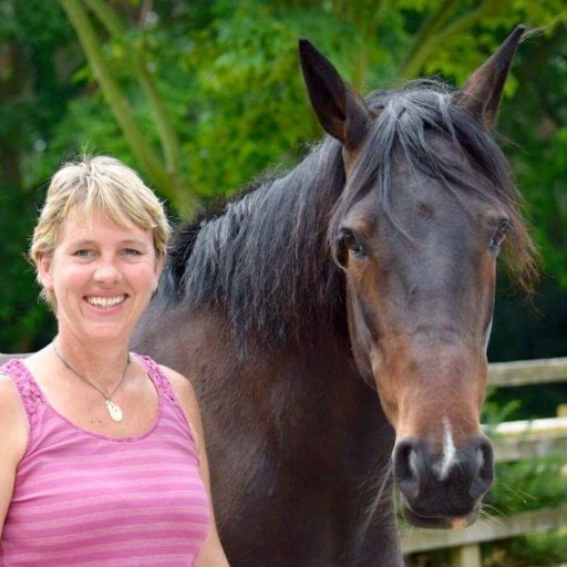 Holistic horsemanship coach, & behaviour specialist. Dedicated to helping horses & humans develop trust based partnerships through understanding & communication