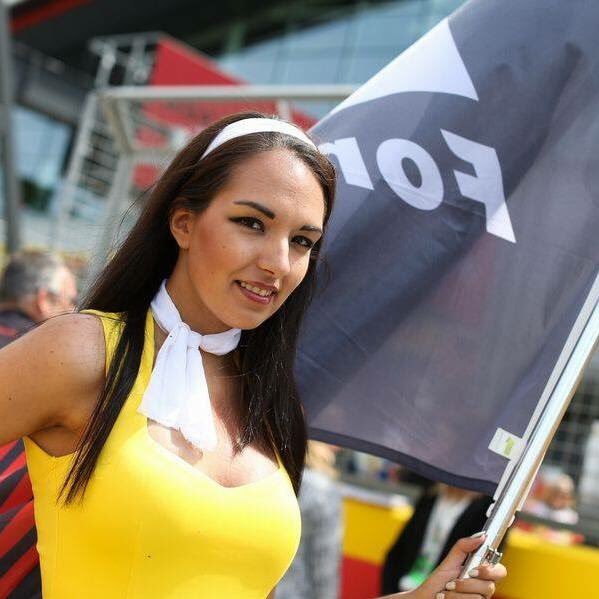 Model, ex F1 gridgirl, lifetime F1 fan  Instagram - @rebeccageldard 🏎️ #16 🏎️