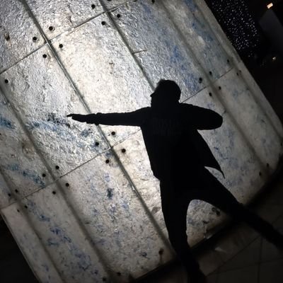 brwnguywitename's profile picture. When life gives you lemons, make curry.