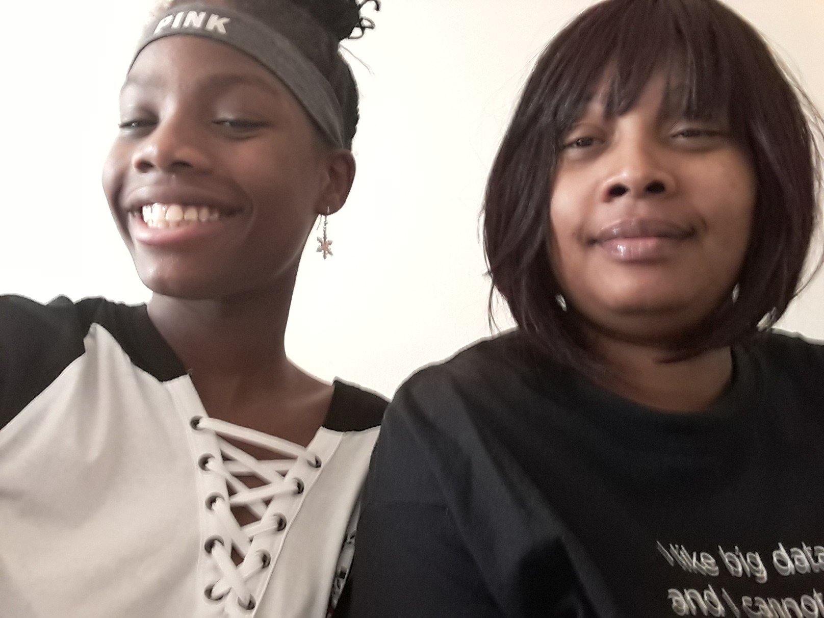 sabrina62266981's profile picture. Like tweets facebook insagrams stuff like that.