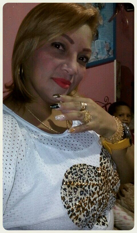 FloresMirleny's profile picture. Licenciada en Actividad Física Y Salud.