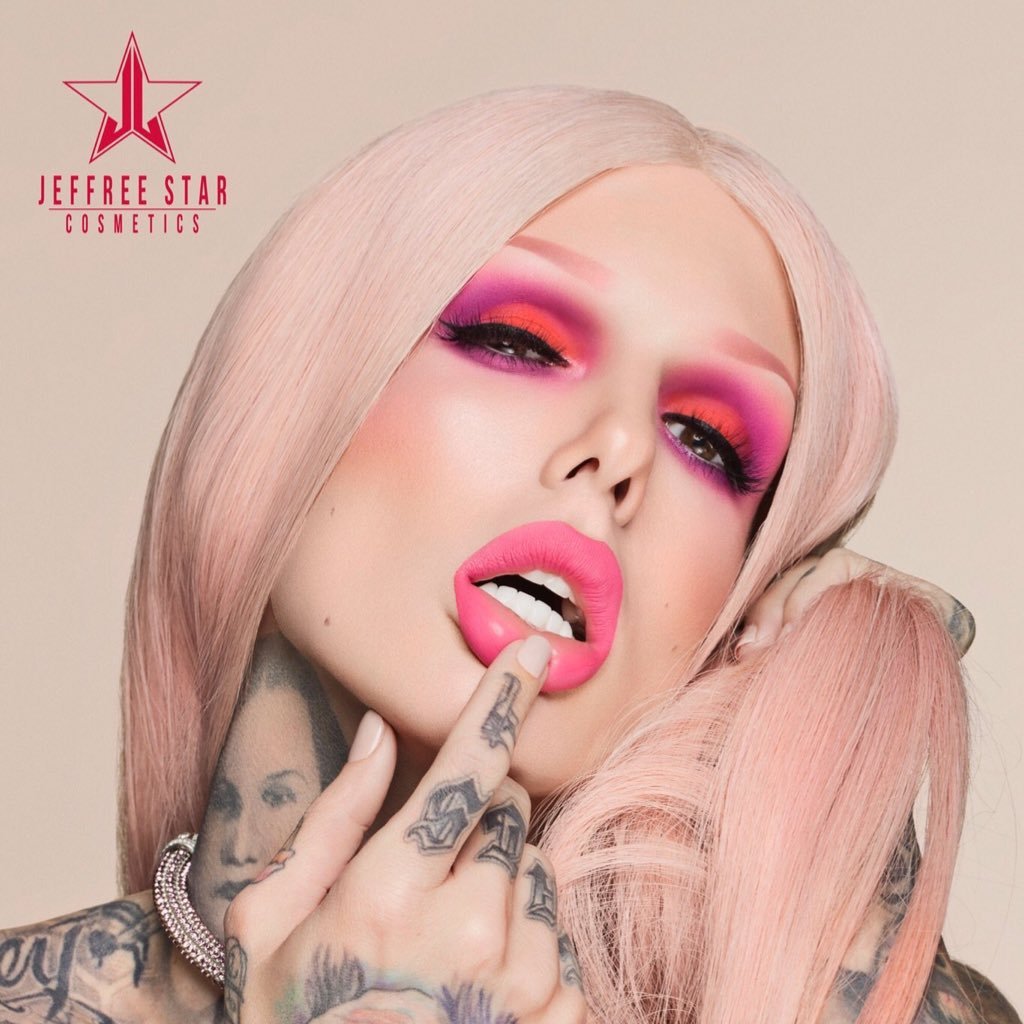 I live for Jeffree Star, Manny Mua,and Nikkie❤️they’re my make up heros!Also I’m like in love with Nick Starkel so I might post about him every once in a while