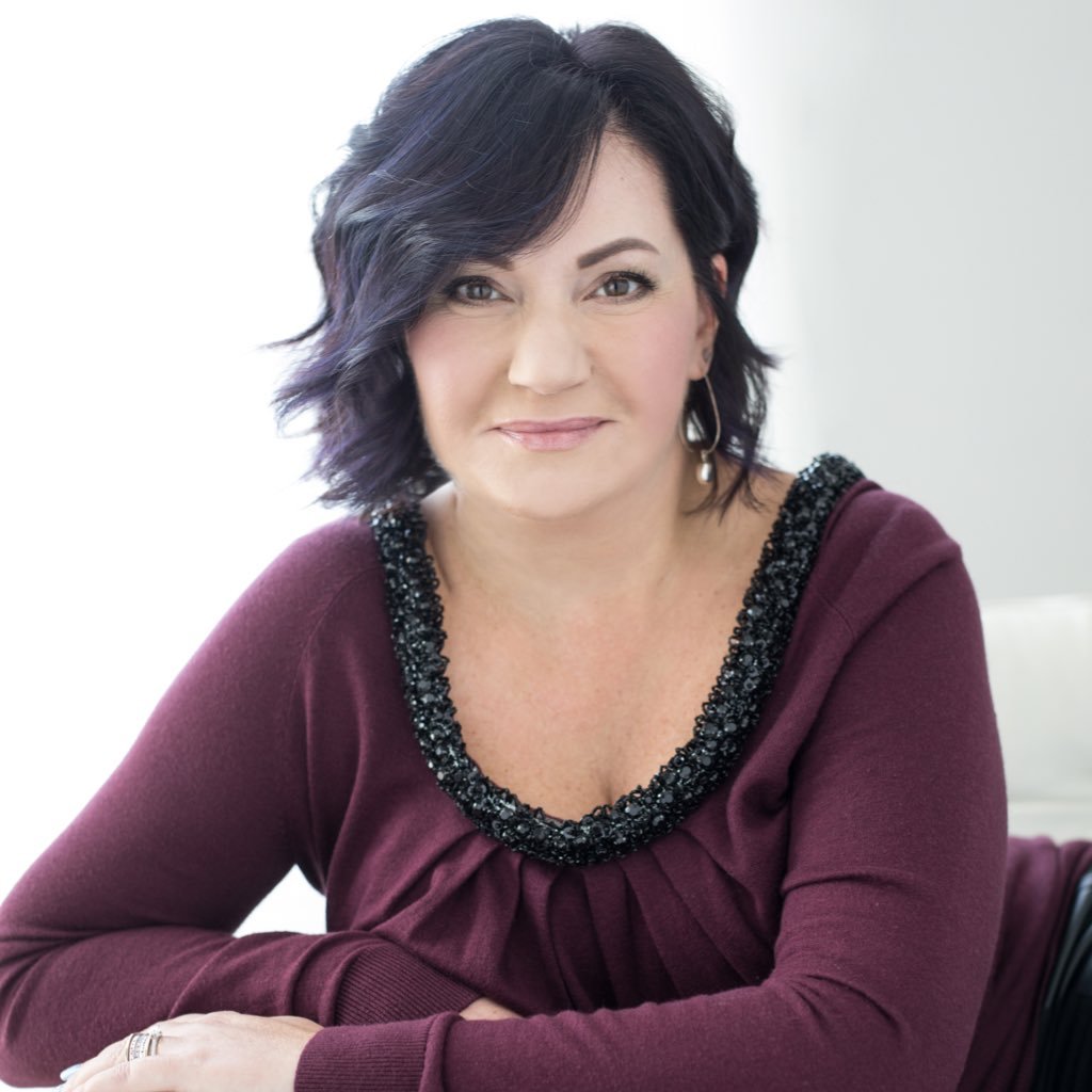 Principal Shareholder of the Shulman Family Law Group; an experienced divorce lawyer, mediator and litigator and family formation lawyer.