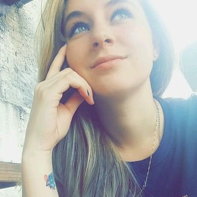 ElooRoocha's profile picture. a única serteza serteza que podemos ter, é que um dia moreremos!