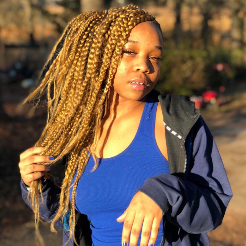 WezzieNmgElmore's profile picture. Snapchat: Wezziewee600👸🏽💙✨