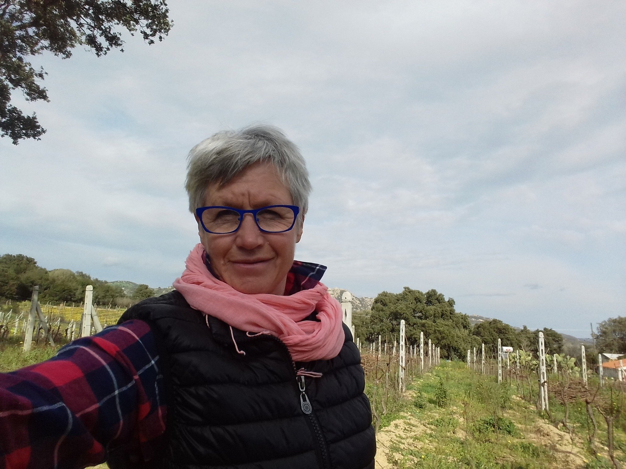 Multilingue & professionista del Vino .Mi piace viaggiare e scoprire nuovi sapori, spezie rare.