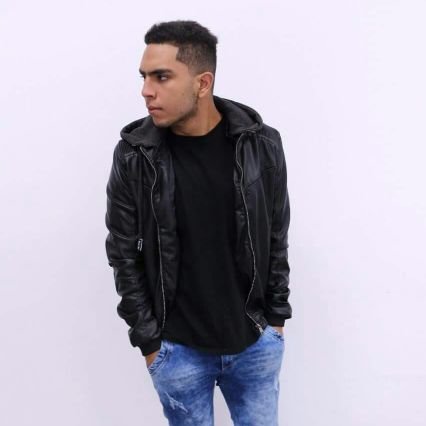 rodrigolarreal1's profile picture. periodista en formación 
aficionado en fotografía