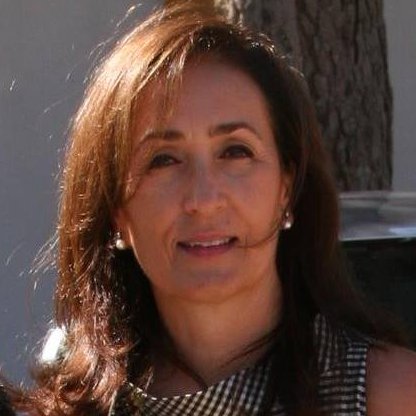 Blogger, escritora, gestora de contenidos, directora y responsable de https://t.co/H46c5X3QJl, incansable aprendedora y 💙💙madre.