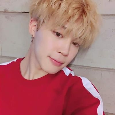 runbts613's profile picture. 유령이 아닙니다😤😤