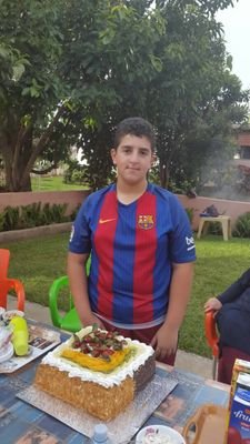Follow me and i follow you back and tell your friends and family's to follow me so that they also go up in followers