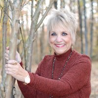 Toni Huss - @Tonagrams Twitter Profile Photo