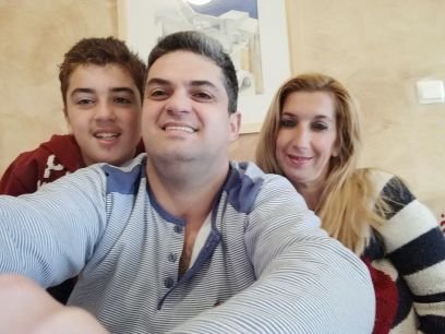 TlOk3SQ7H0s5r7o's profile picture. 