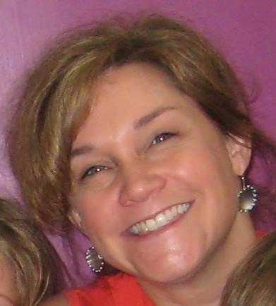 Marketing strategist who gets it done. Mom to incredibly funny, loving family. Needs more time to  play pickleball, read & sleep.