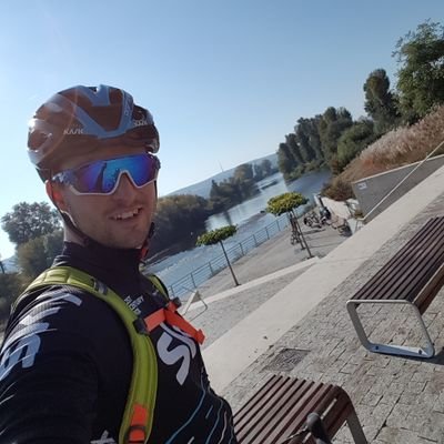 Former rower 🚣‍♂️ with few academic degrees👨‍🎓🇬🇧🇦🇹
Based in Prague 🇨🇿 and Würzburg 🇩🇪
Sport & travel enthusiast 🎿🚆🛩️