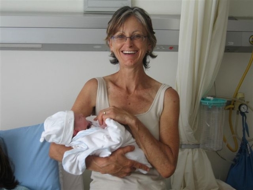 shamanwoman's profile picture. Professional Lead Midwife at the Natural Childbirth Centre in Raisethorpe, Pietermaritzburg, South Africa. Homebirth Midwife at https://t.co/ceFTO9ozNK.