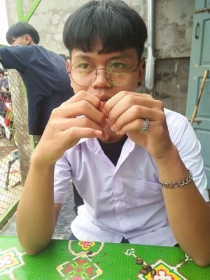 FOUCUS's profile picture. 13 | 08 | 2000    🍁