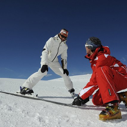 Professional ski instructor, teaching all levels for over 20 years in US, Europe, Israel. Private, group lessons with fun, safety. Editor @ Ski Industry News!