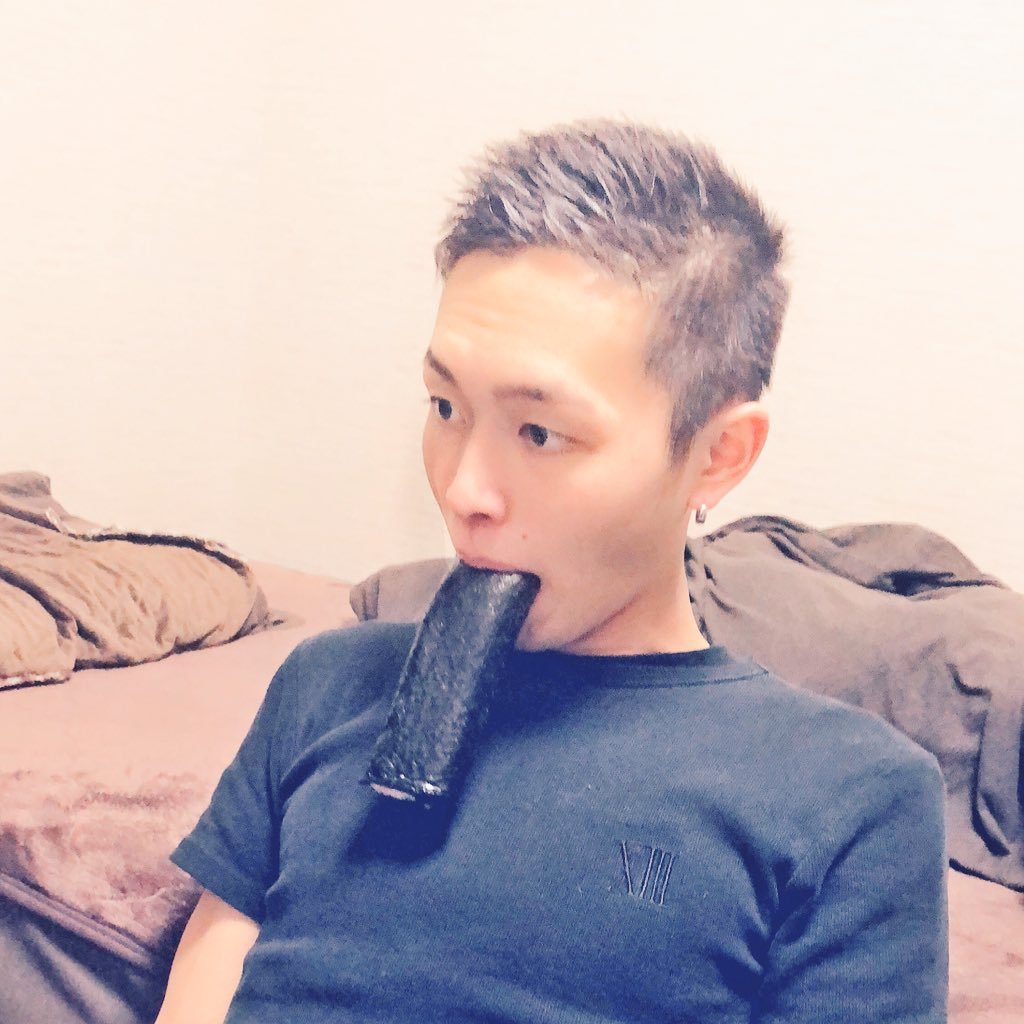 YuuSukE11370551's profile picture. そこらへんのラーメン屋店長→起業2020/3/1ー基本ツイートしません@アホ団 _瑠那ちゃん