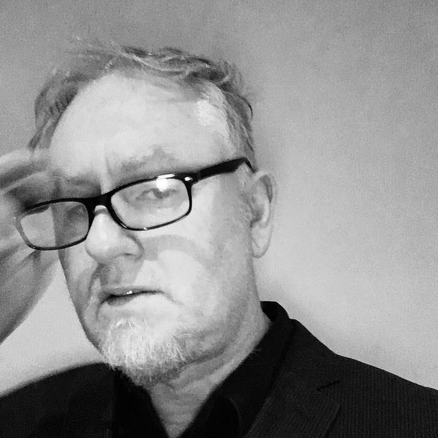 Prof of Migration and Social Policy. Student of intellectual history. Loves dogs, not dogmas. Ideologies are not our friends. Empathy makes us human, or dogs