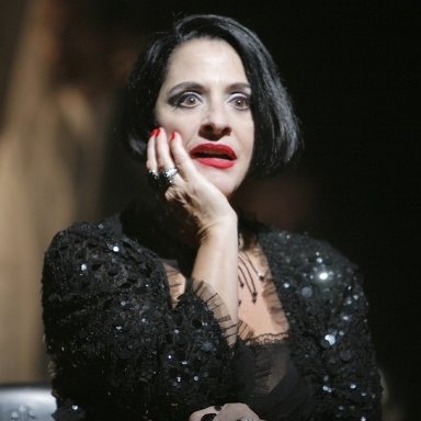 Patti LuPone is a Queen. A new twitter dedicated to our Queen. Lucy here, hi how are ya?