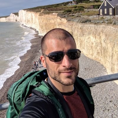 Zeniou's profile picture. 