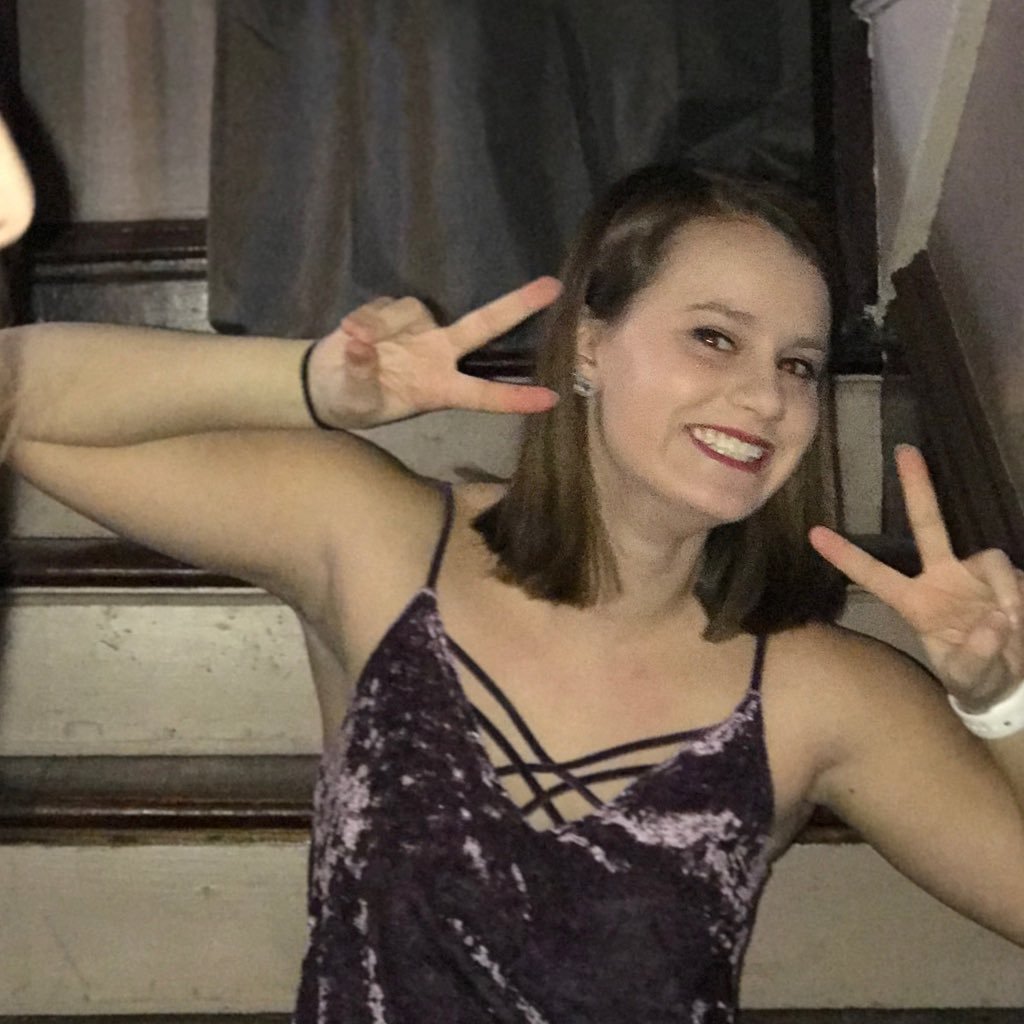 LillyHendo12's profile picture. 