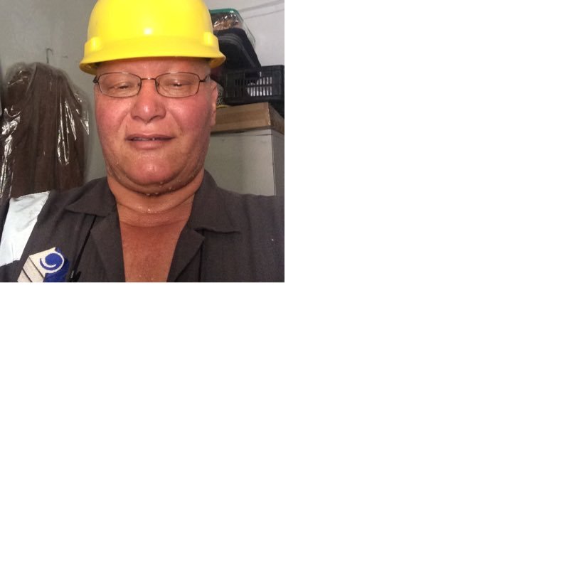 sabehsharfaden2's profile picture. رجلا بسيط لا اعرف اللف ولا الدوران ال