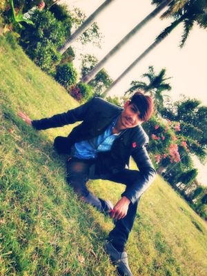 music lover 🎶🎶
singing lover 🎙️🎤
Ratlami boy
single but not interested