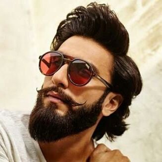 The new king ranveer singh ❤😘