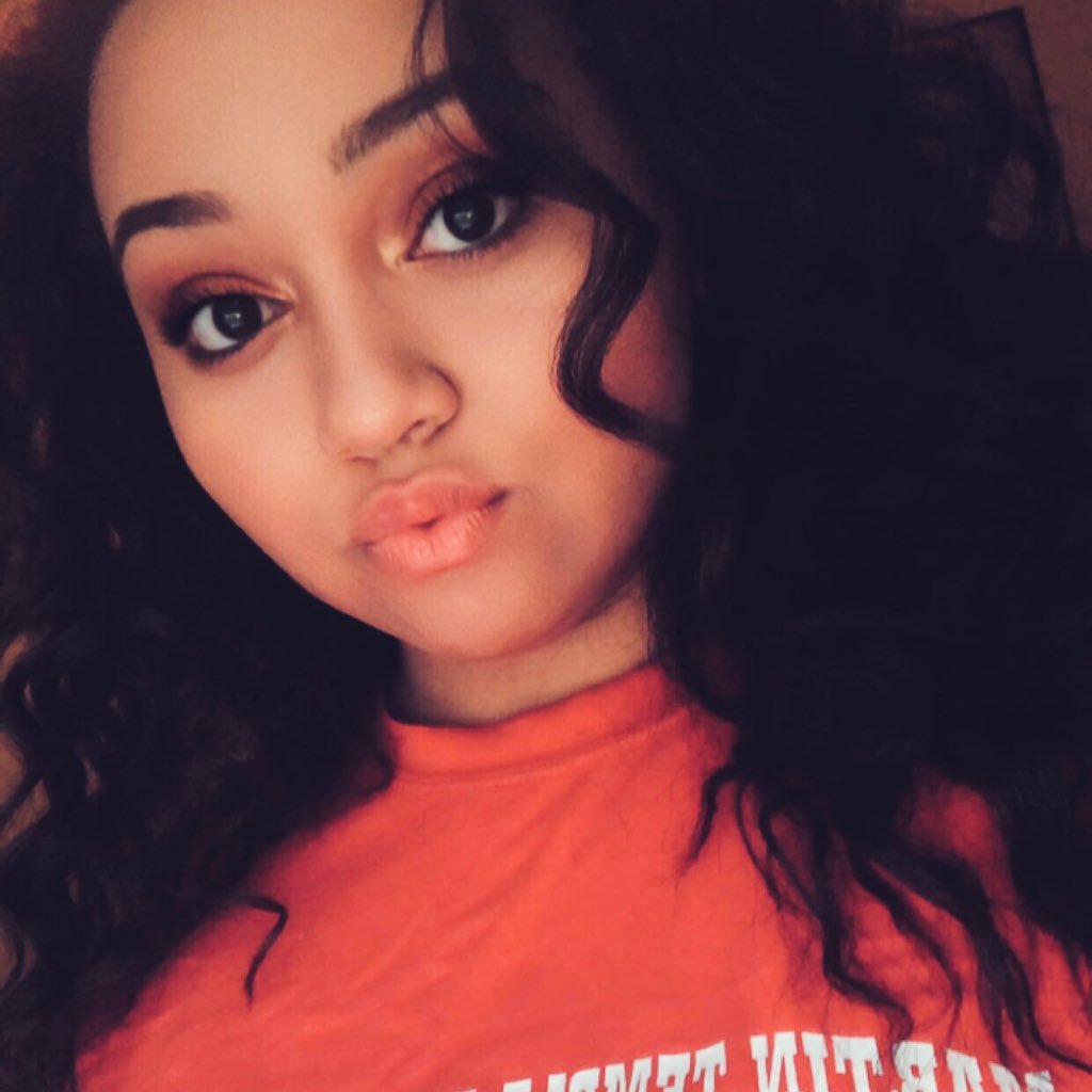 applecakes124's profile picture. 