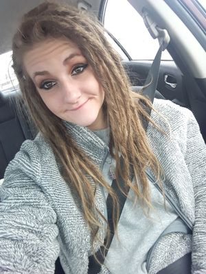 21🍻 Columbus, Ohio
Dread headed hippie✌☮☯️
Crystal collector💎❤
Music is my life❤
Music Festival junkie🎶⛺🌌
420 friendly❤