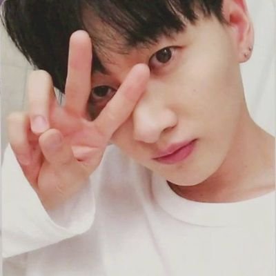 Vernicakyu08's profile picture. 너에게 하고 싶은 단 한마디 ” I miss
U ”@shfly3424 ||@Im_arnold thanks for follback || Seoul-Indonesia   || youtube channel : veronica melvina