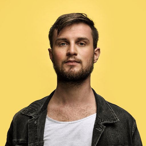 metomtukker's profile picture. - HEAD UP HIGH - Out now - https://t.co/cxT47ErD13