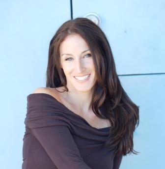 Humanity warrior, producer ,tea lover, yogi & Auntie. #sports #fashion #lifetsyle #health