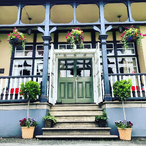 Luxury Country House set in beautiful Mid Wales. Enjoy a relaxing spa escape and indulge in our fine dining restaurant! @Pobhotels and @rarebits #dogfriendly