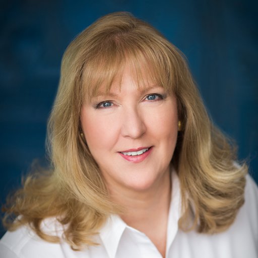 Independent Marketing Consultant enabling the growth of technology firms. Former Sr. Product Director for Oracle EBS Projects; proud wife, mother and Zeta.