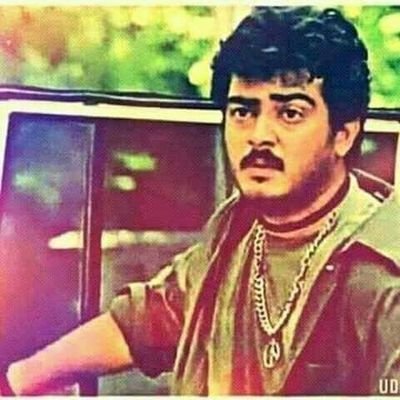 நாம வாழனும்னா யார வேன்னாலும் எத்தன பேர வேன்னாலும் கொள்ளலாம் தப்பில்ல 😜😜 Thala da💪💪👊
#Thala_Adict_Akash 😍😍😍