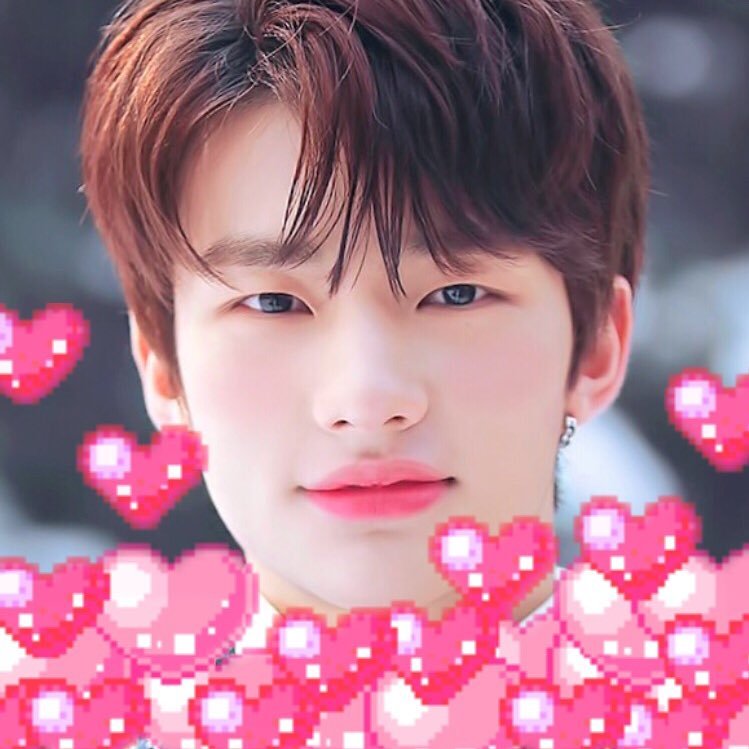 Merry32O's profile picture. 황현진 소중해