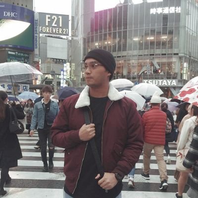 darcapri's profile picture. di daw gwapo pero pwede na